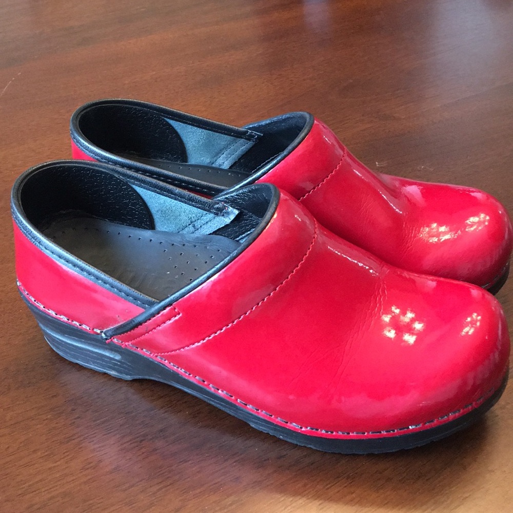 Sanita Clogs